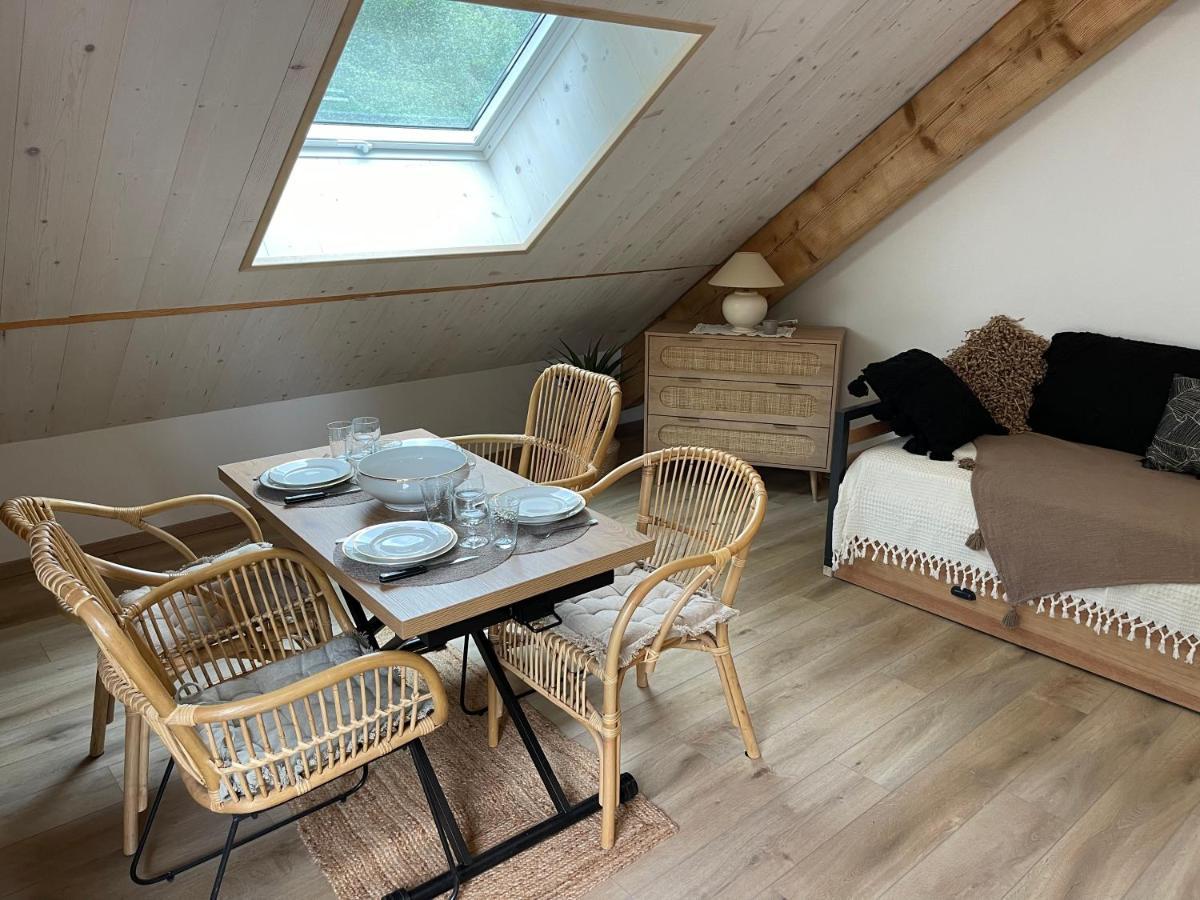 Chambres D'Hotes Les Chambres D'Elsa Albiez-Montrond Extérieur photo
